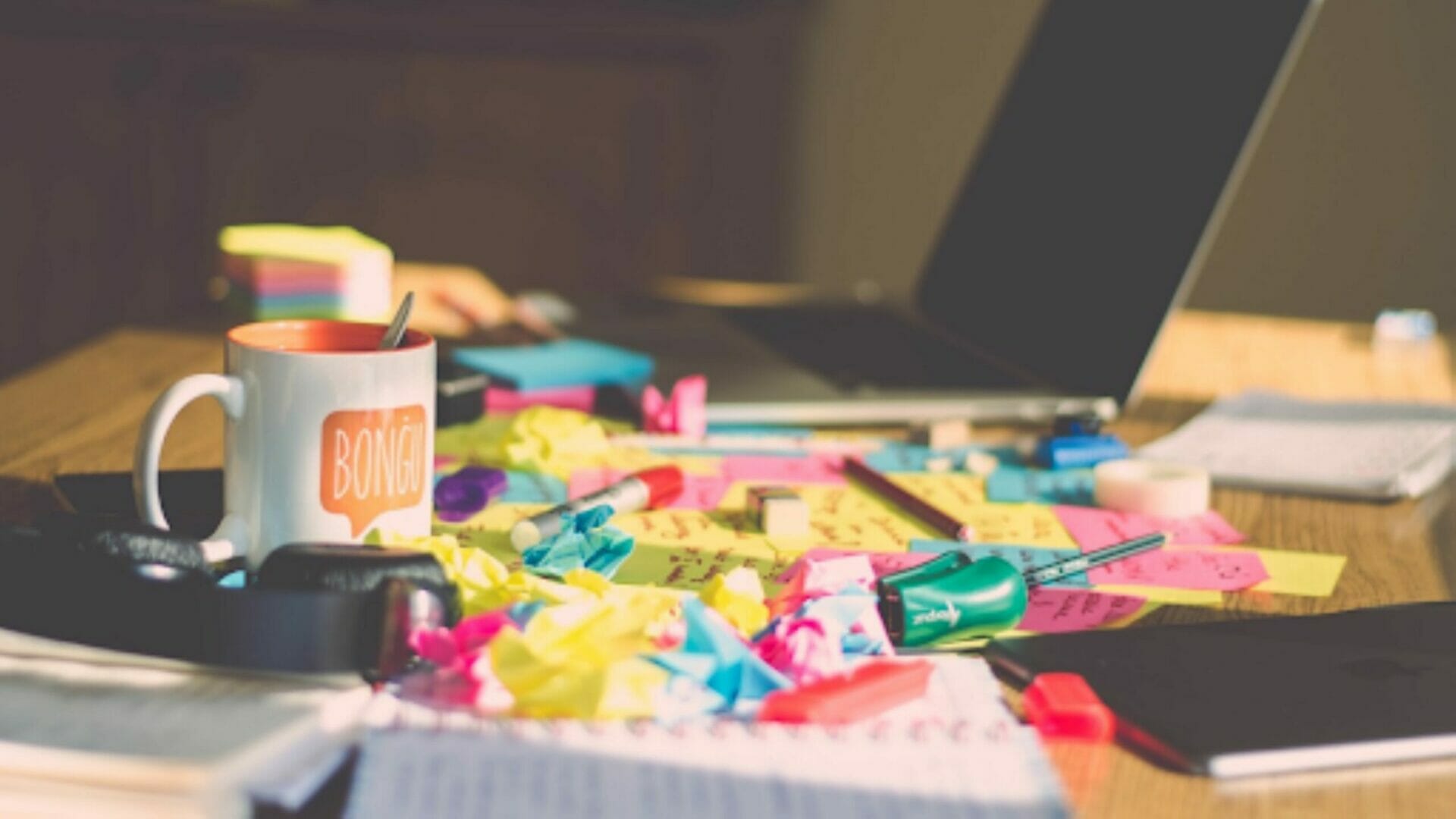 A Messy desk - Workplace Etiquette - Let's Class it Up