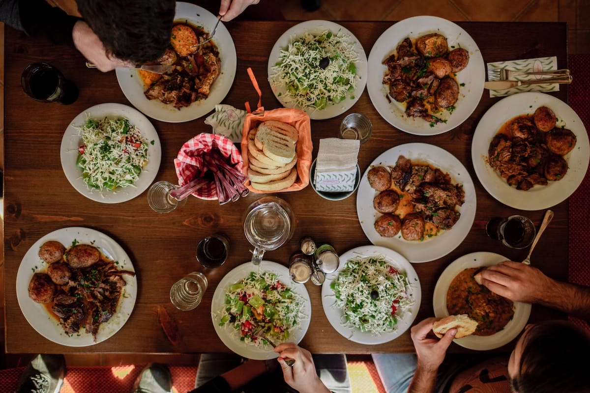 dining-table-with-thanksgiving-dinner